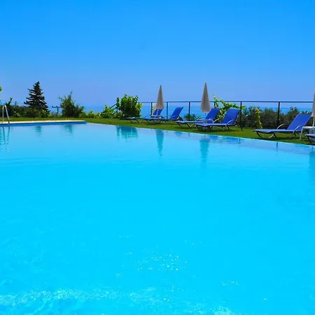 شقة Large By The Pool - Beach, Corfu